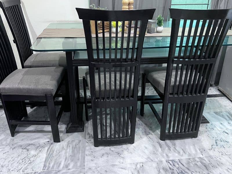 6 seater dining table and chair 1