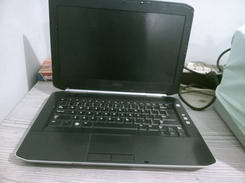 I want sell my laptop new laptop with charger . extra super battery . 3