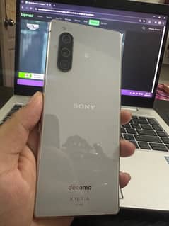 Sony Xperia 5