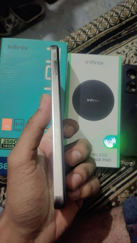 infinix note 30 Pro 1