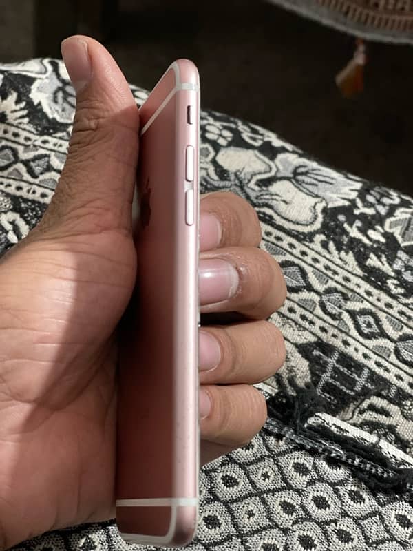 iPhone 6s 64Gb pta approved (03391105670whtsap) 1