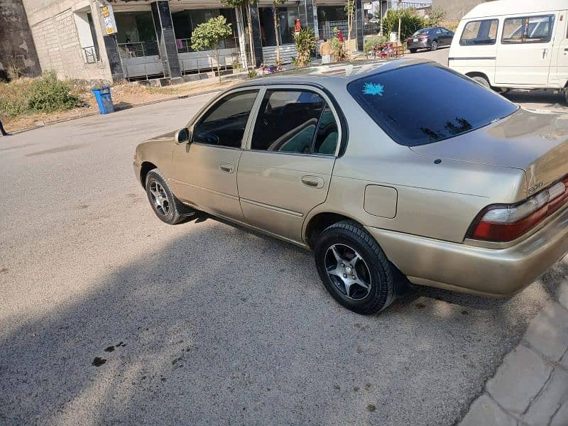 Toyota Corolla 2.0 D 1999 5