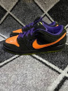 Nike Sb dunk low “night of mischief Halloween “