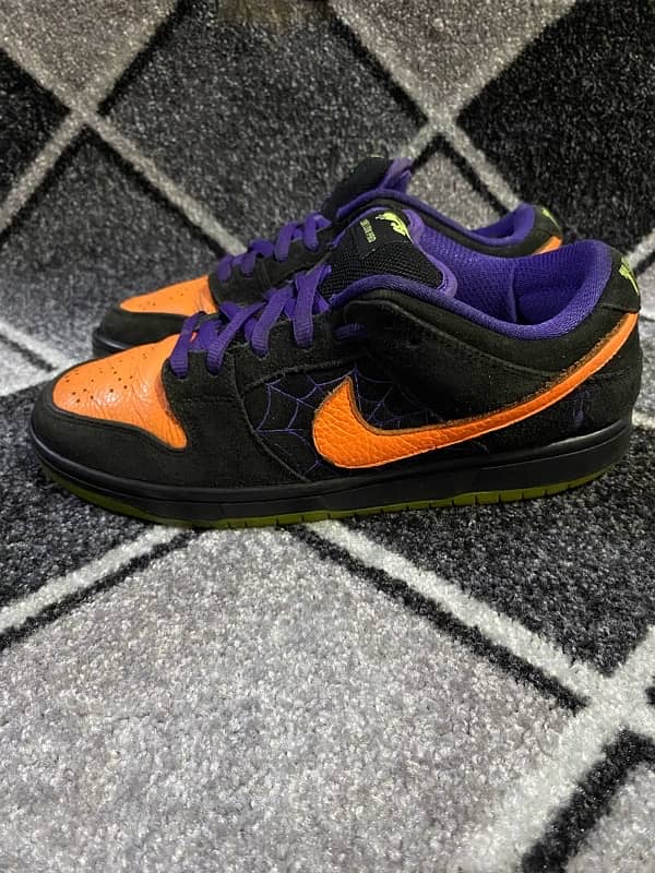 Nike Sb dunk low “night of mischief Halloween “ 0