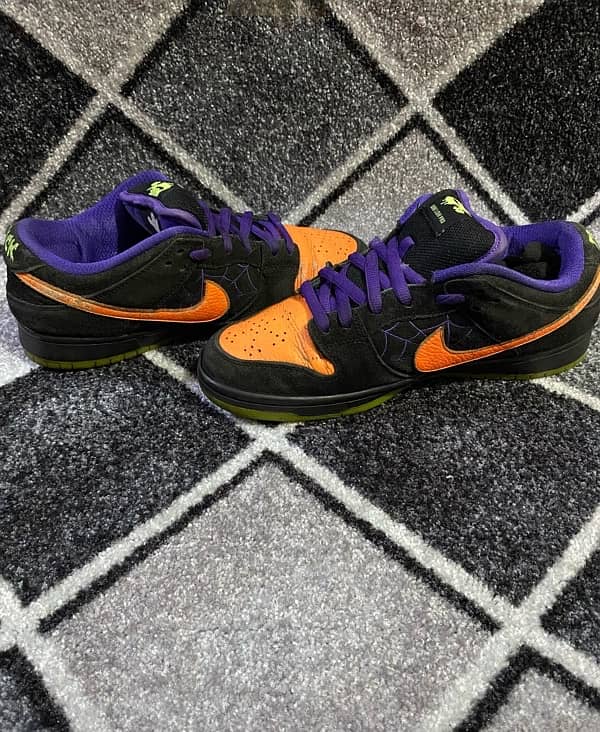 Nike Sb dunk low “night of mischief Halloween “ 5