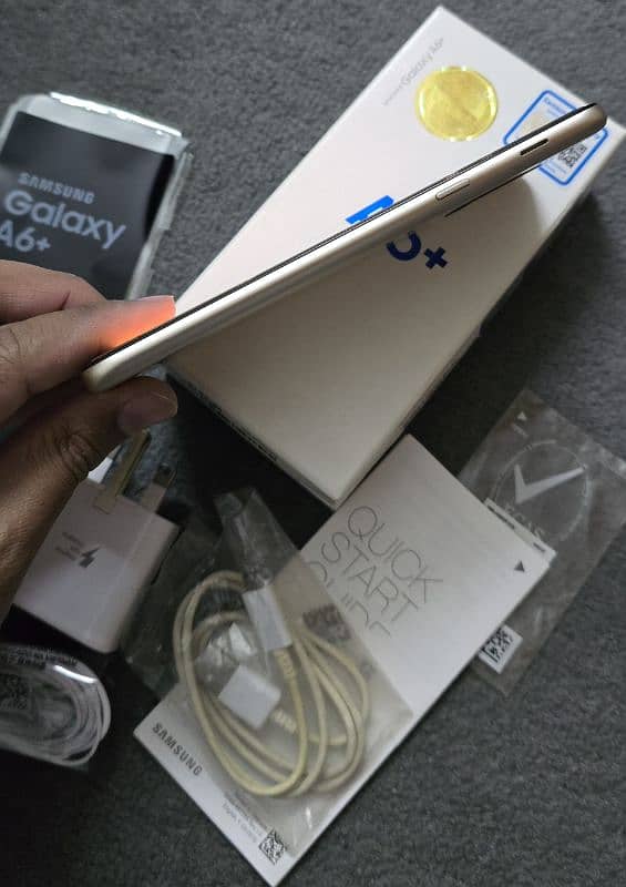 Samsung galaxy A6+ A6 + plus A6plus - full box - accessories - 9.9by10 6