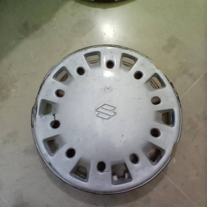 suzuki alto wheel caps 2