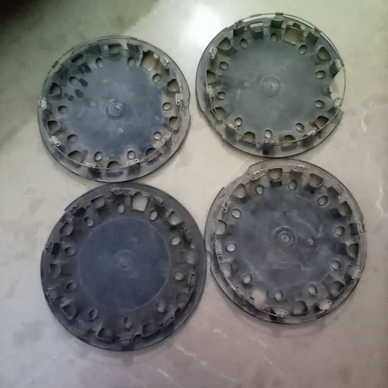 suzuki alto wheel caps 8