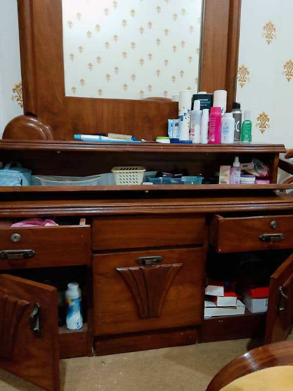 Dressing Table 2