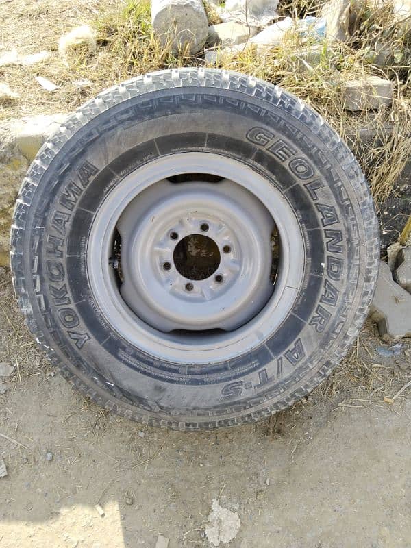 land cruiser Rims Tyres 16 size for Sale 1