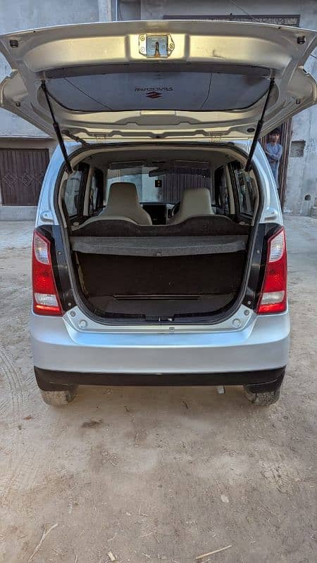 Suzuki Wagon R 2019 11