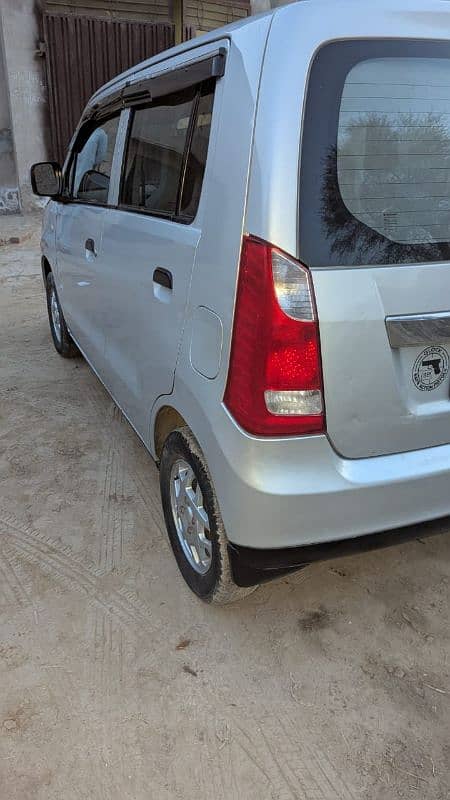 Suzuki Wagon R 2019 12