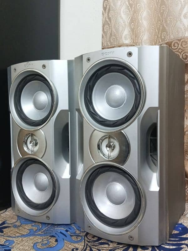 Sony woofer speakers 1