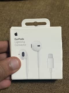 Apple Earpods Lightning Connector