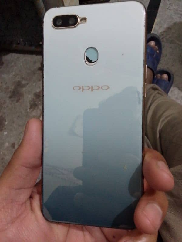 Oppo F 9 Urgent Sale 1