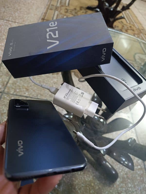 vivo v21e 3