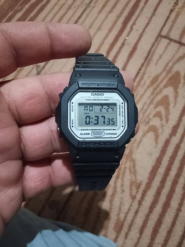 Casio G Shock DW5600 4