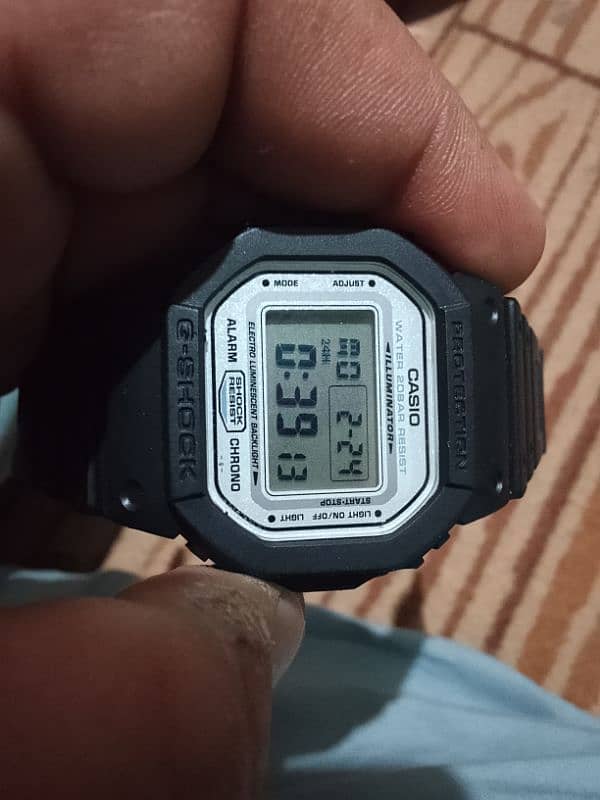 Casio G Shock DW5600 5