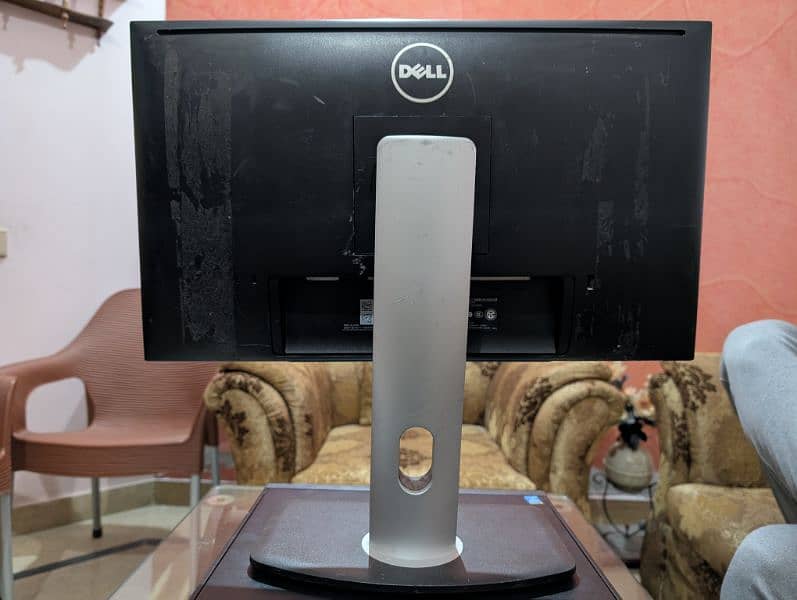 Dell Lcd 24 Inch 10/10 2