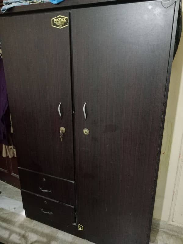 Wardrobe (Cupboard with dressing) 0