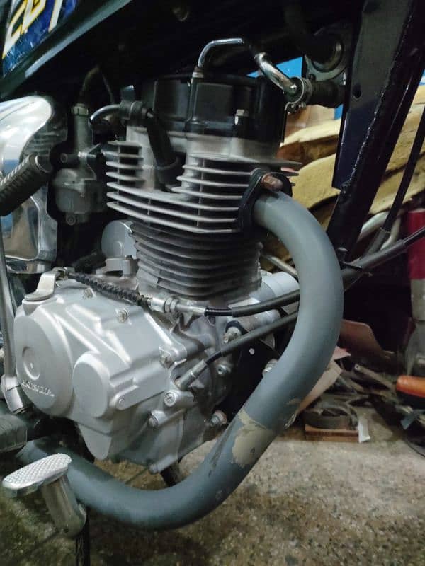 HONDA CG-125 SPECIAL EDITION LUCH CONDITION Brand New 10