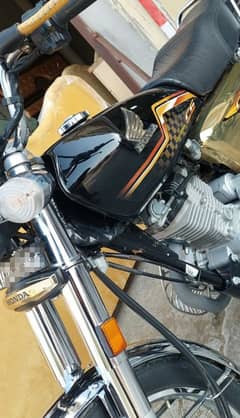 Honda 125 Special Gold Edition Self Start 2023/24