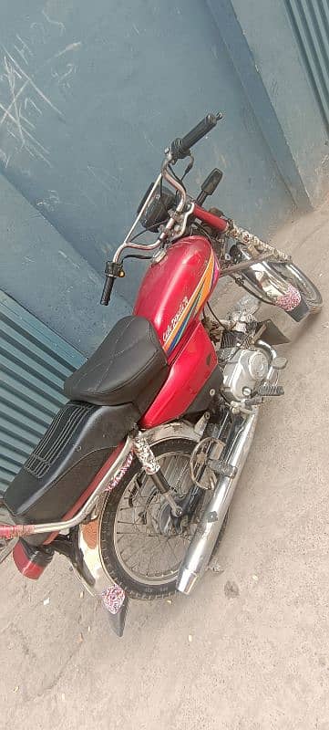 CD 70 Yamaha dhoom 0