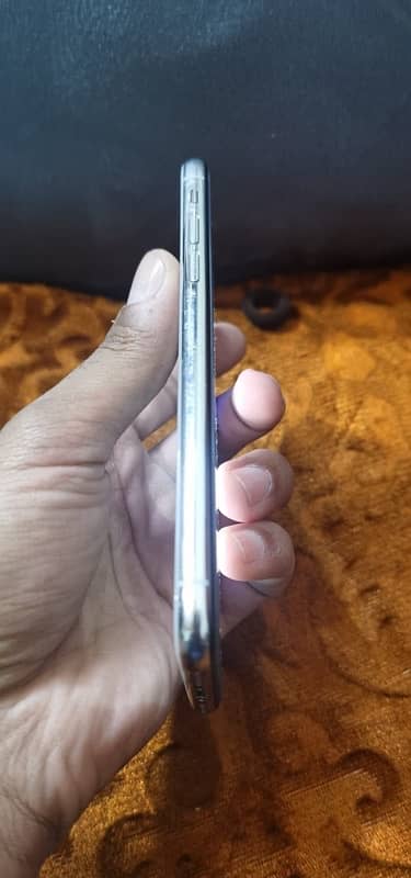 iPhone X (64GB) pta aproved 3