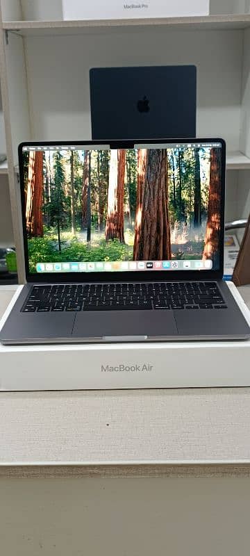 Macbook Air M2 2022 13.3" 8/512gb 1