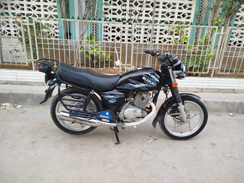 suzuki GS Se 2022 3