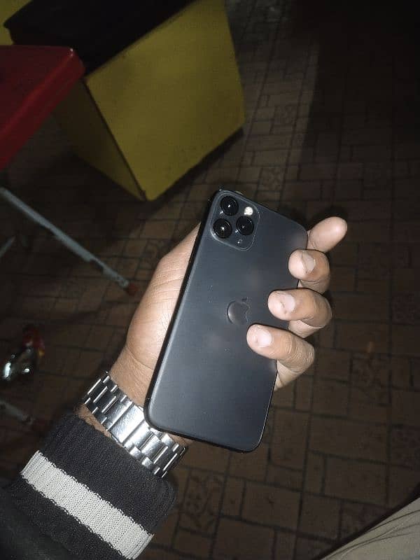 iphone 11 pro 512 GB non pta 1