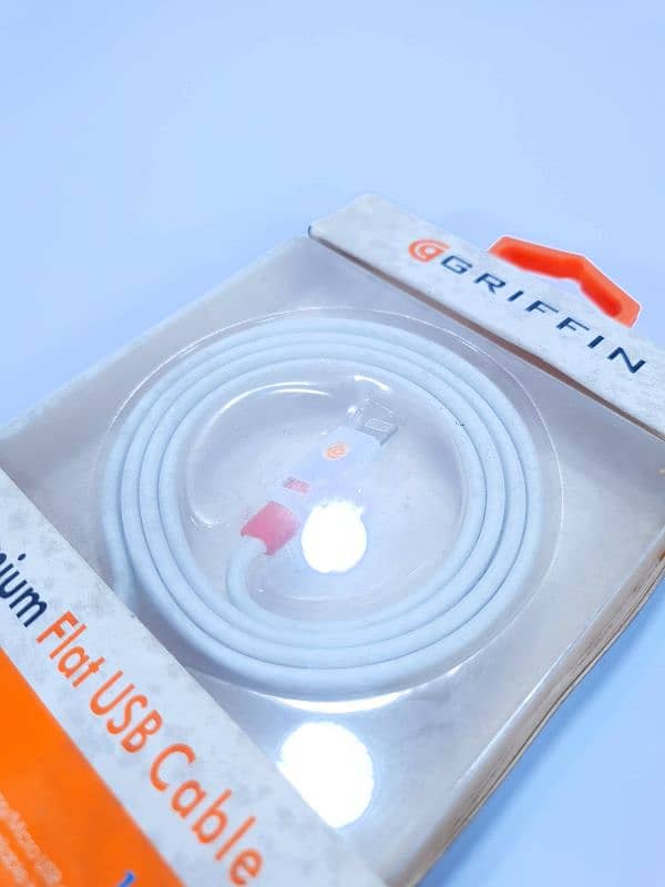 Griffin Premium Flat Iphone Lightning Cable 1