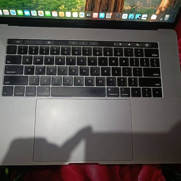 MacBook 19 Pro 15 inch 16-500 4