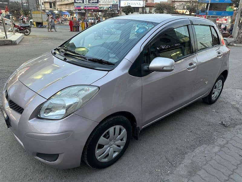 Toyota Vitz automatic 90/ original condition 8