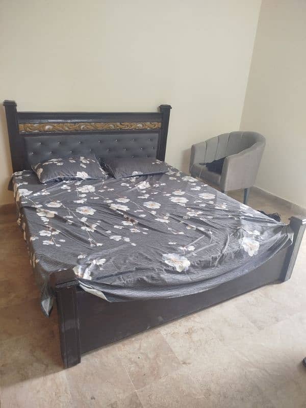 King Size Bed with Mattress 0