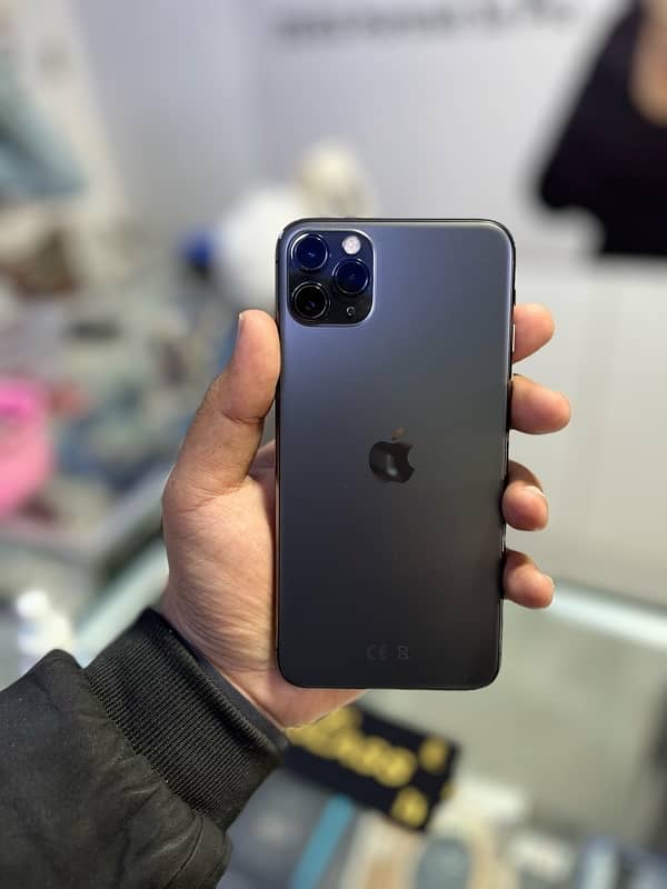 IPhone 11 Pro Max 2