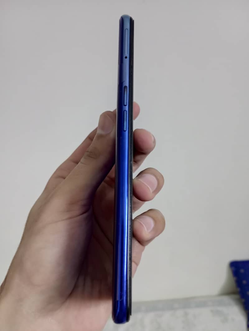 OPPO Reno 3 with Box 3