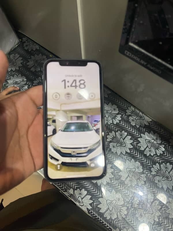 iphone 11 barnd new phone 0