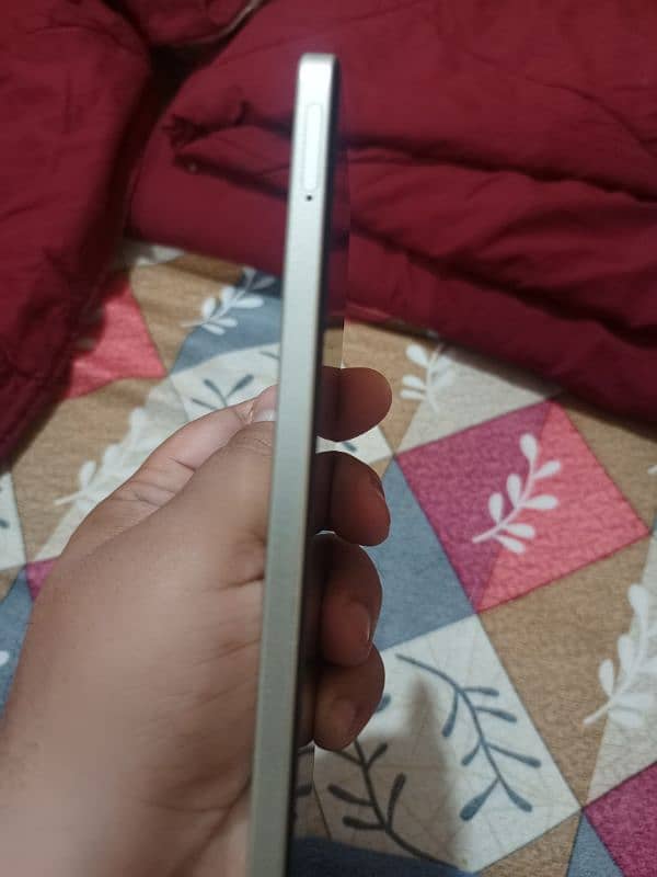 Realme C53 6/128 9