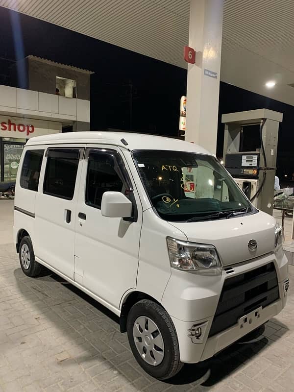 Daihatsu Hijet 2019 1