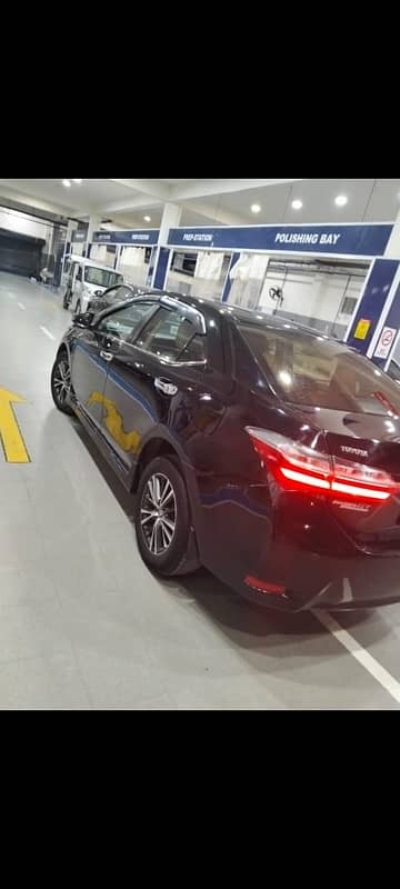 Toyota Corolla Altis 2018 4