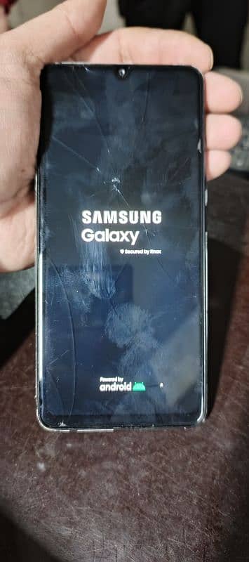 samsung a32 urgent sale 4