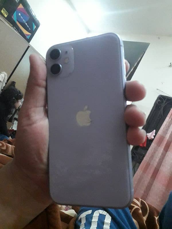 iPhone 11 64gb (Just Display Message) 2