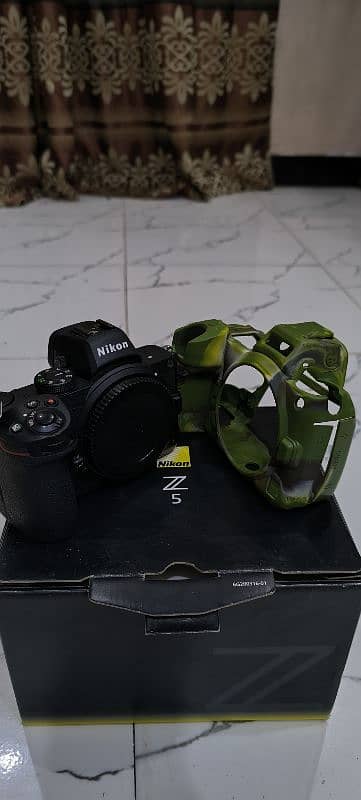 Nikon z5 8