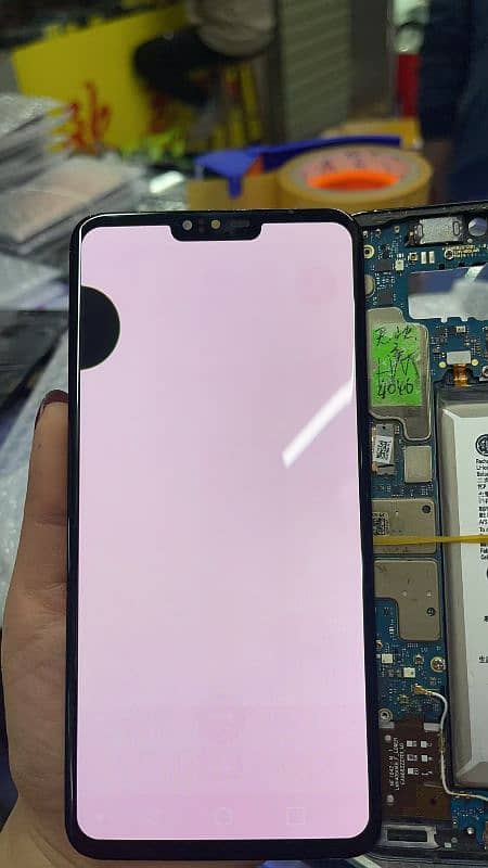 LG V40 V50 Think dot led available 13