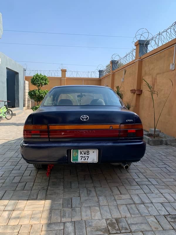 Toyota Corolla XE 1998 5