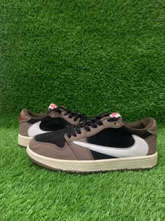 Travis Scott Air Jordan 1 Low Dark