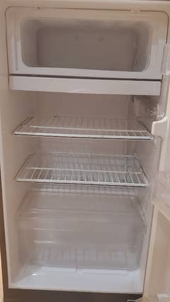 bed room refrigerator/fridge (medium)