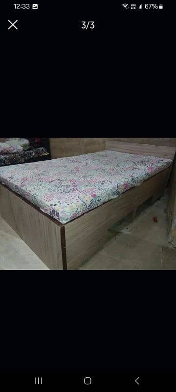 bed in good condition 0