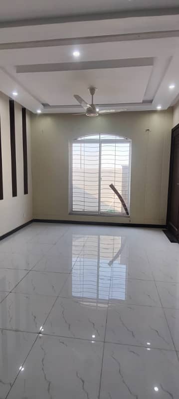 Ideal 05 Marla House for Sale in Muhafiz Town Phase 01 near Thokar Niaz baig & Raiwind Road 36